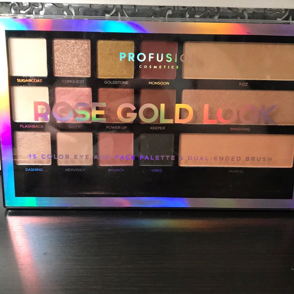 Profusion Rose Gold Look Palette